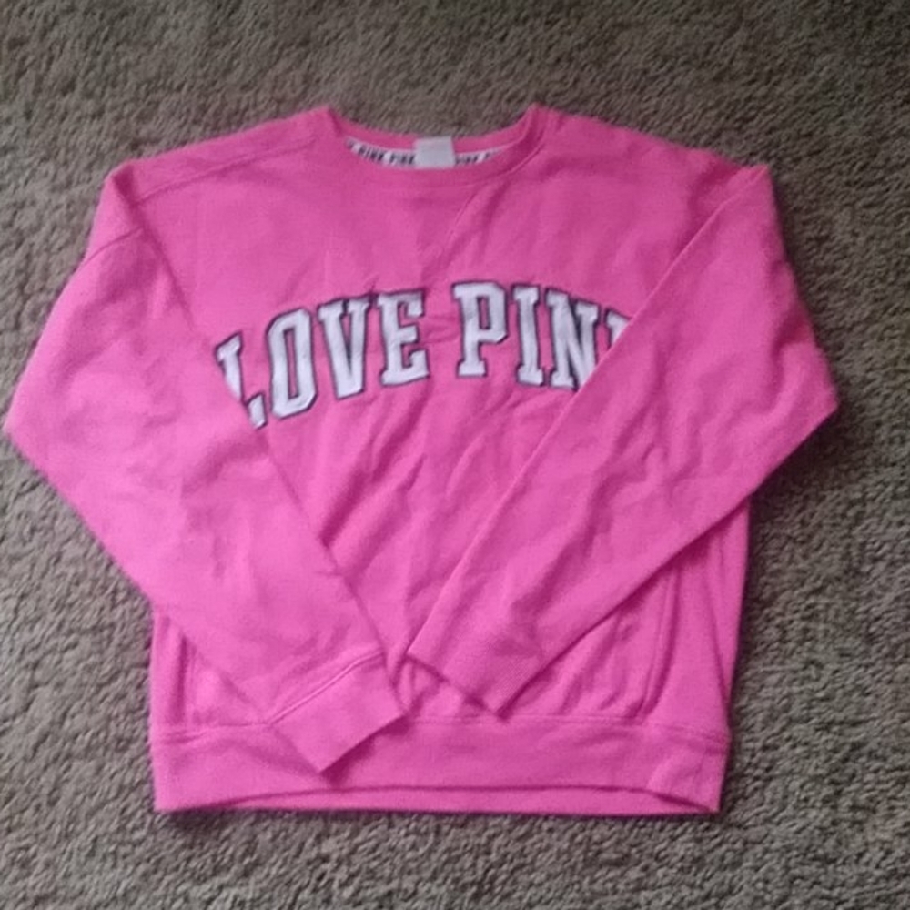 Matching crewneck to joggers
